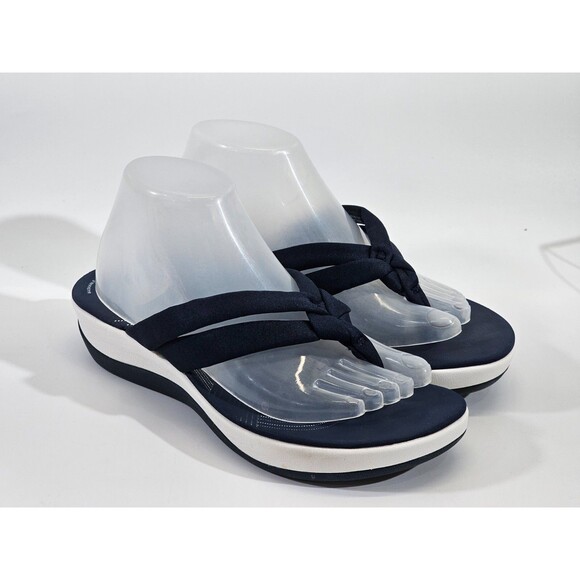 CLARKS Women's 9 Arla Kaylie‎ 2 Fabric Thong Flip Flop Beach Pool Sandals Navy - Picture 2 of 11